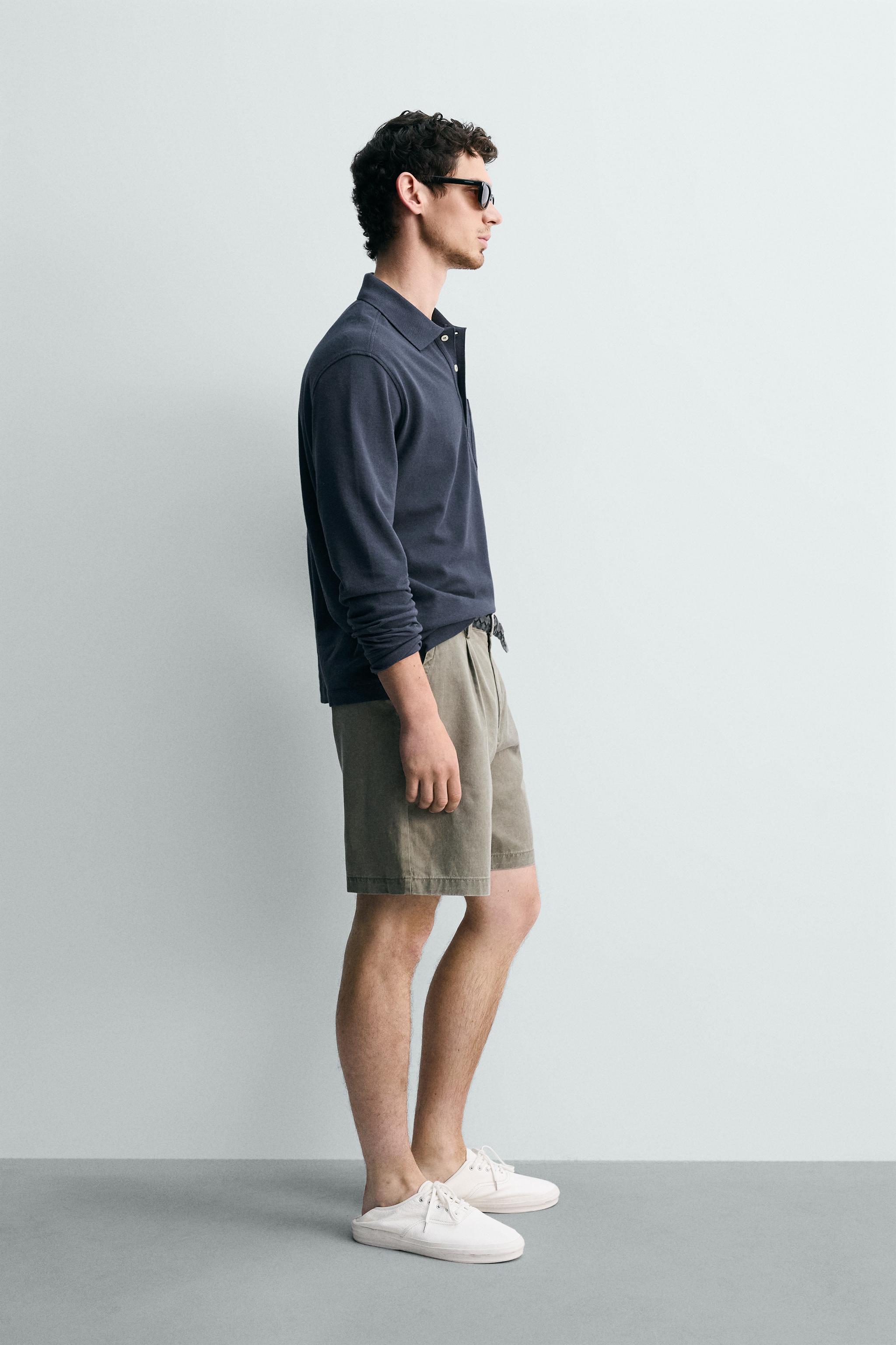 REGULAR FIT PLEATED SHORTS
